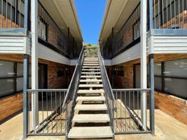 featured image of 2202 15th St #5