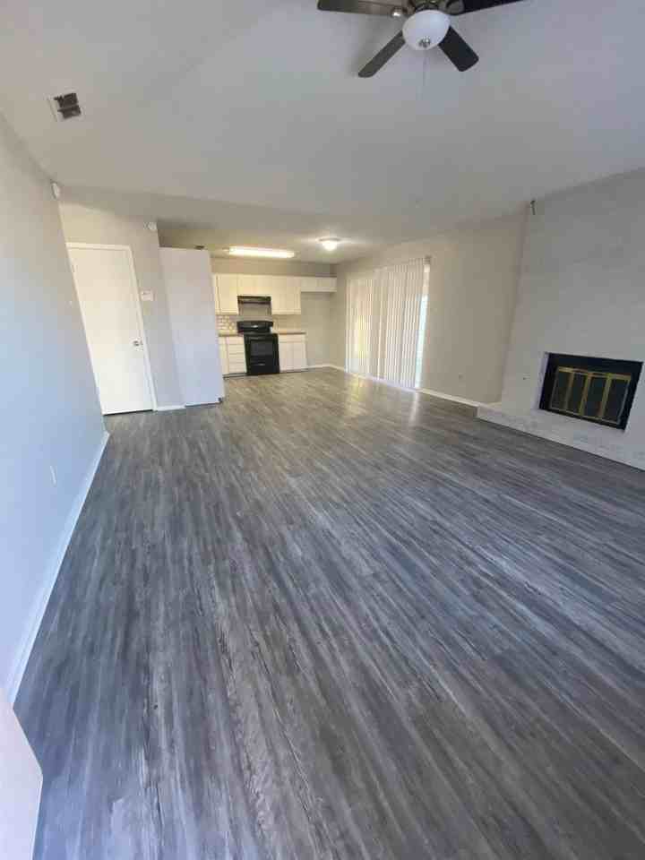 5609 Dartmouth St - Photo 4 of 15