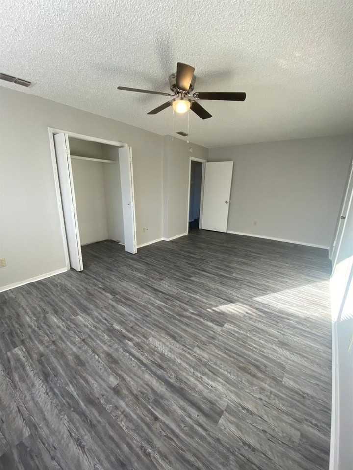 5609 Dartmouth St - Photo 6 of 15