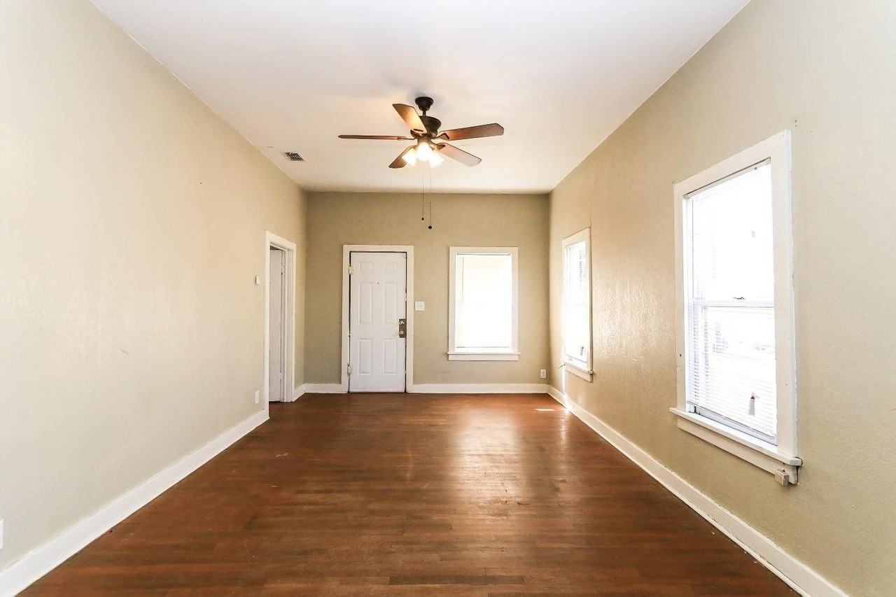 1922 18th St - Photo 2 of 14