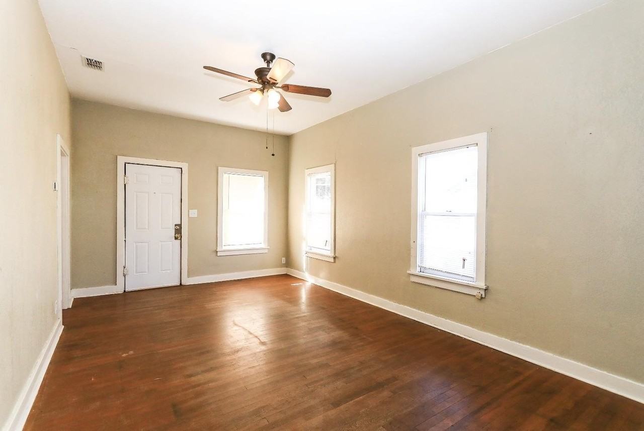 1922 18th St - Photo 3 of 14