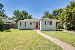 2403 32nd St - Photo 1 of 1