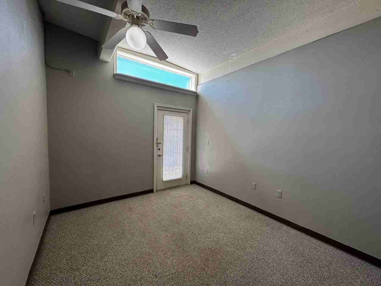1619 University Ave #3 - Photo 4 of 9