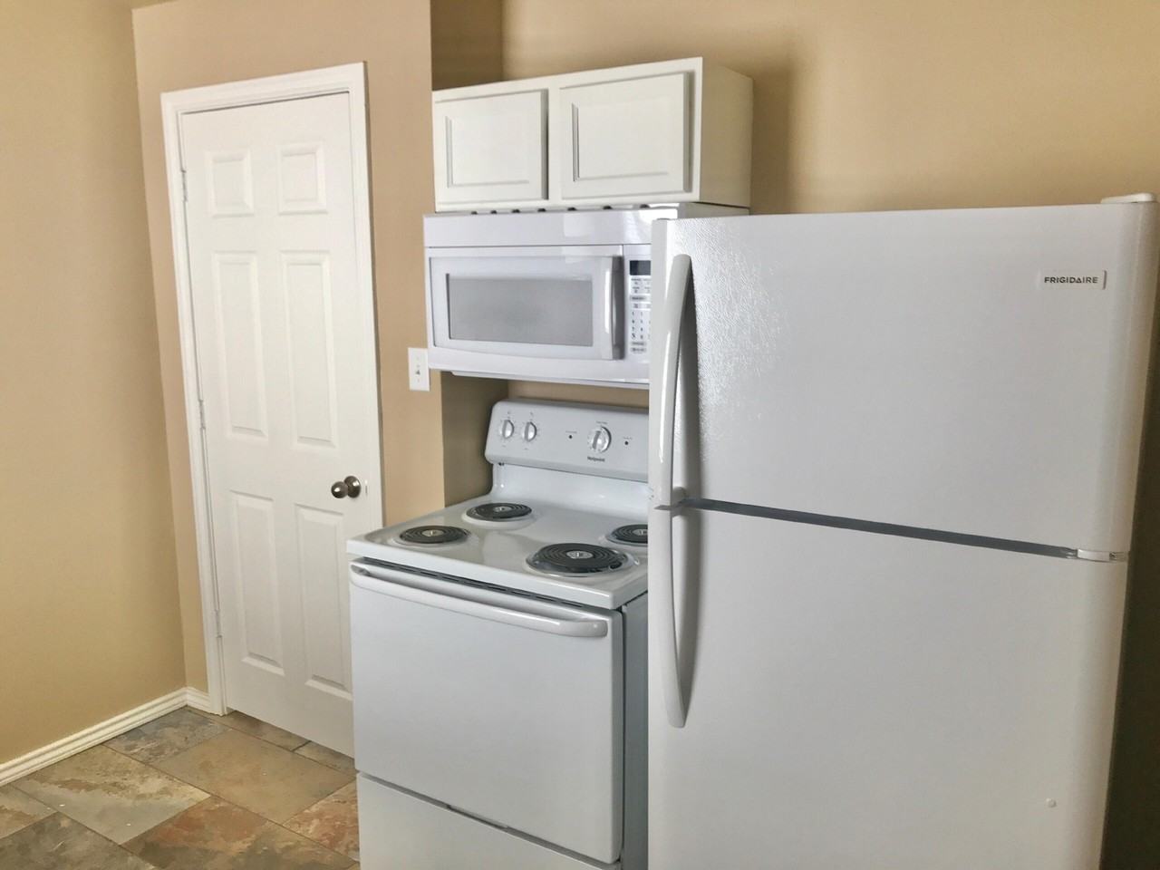1701 Avenue T - Photo 5 of 10