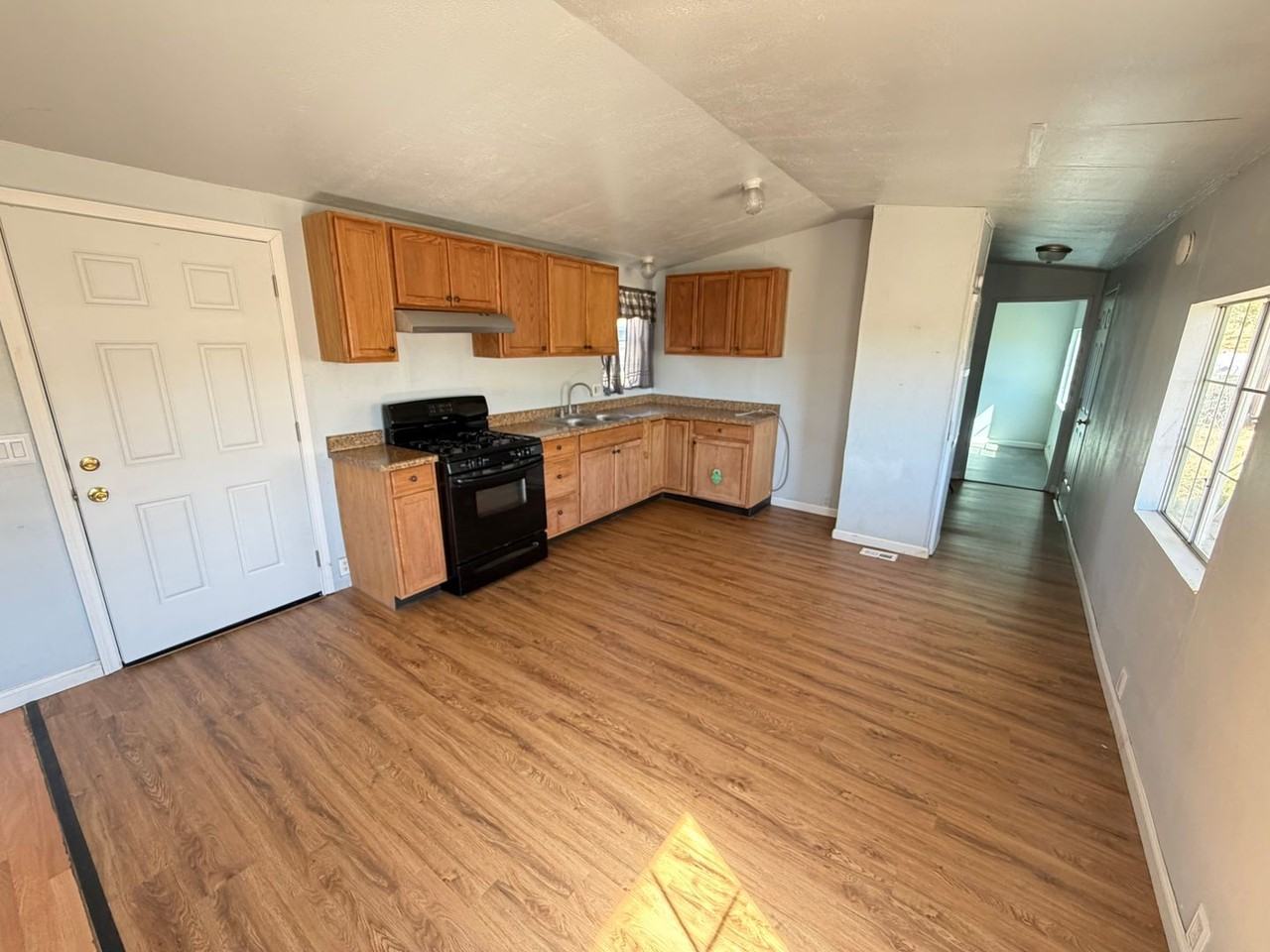 29574 E Shelton Rd - Photo 5 of 12
