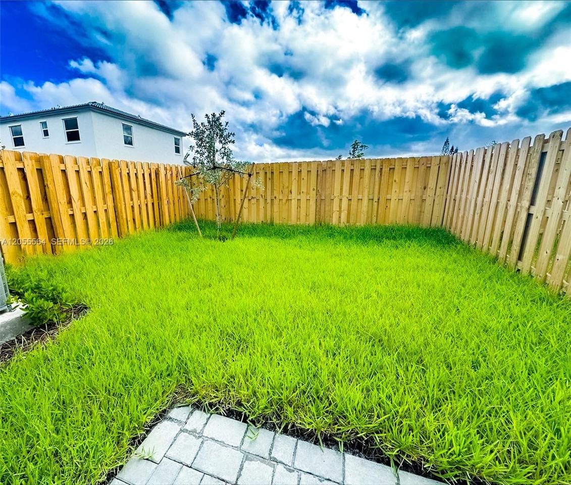 16301 Sw 292nd St - Photo 7 of 7