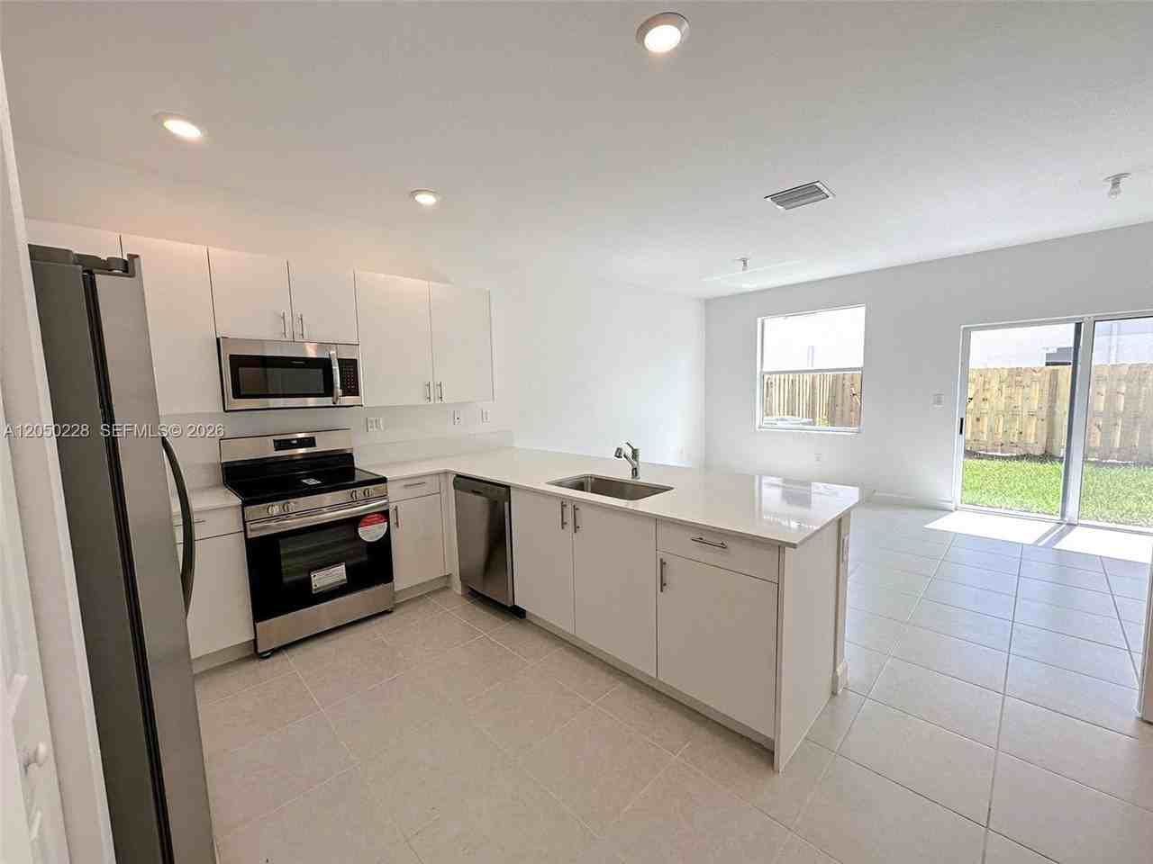 16280 Sw 291st St - Photo 2 of 8