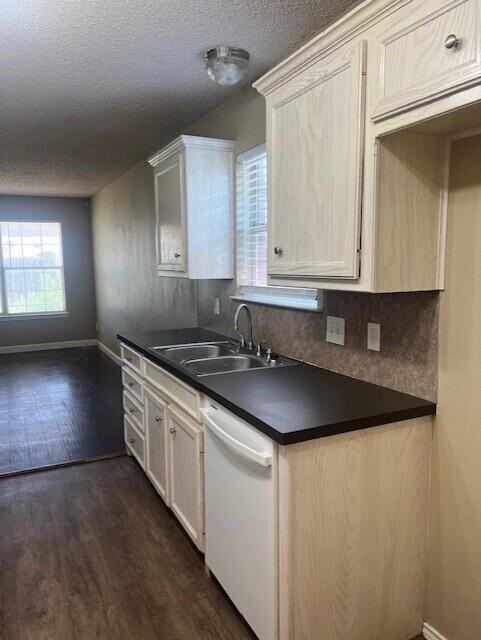 1139 77th St - Photo 4 of 16