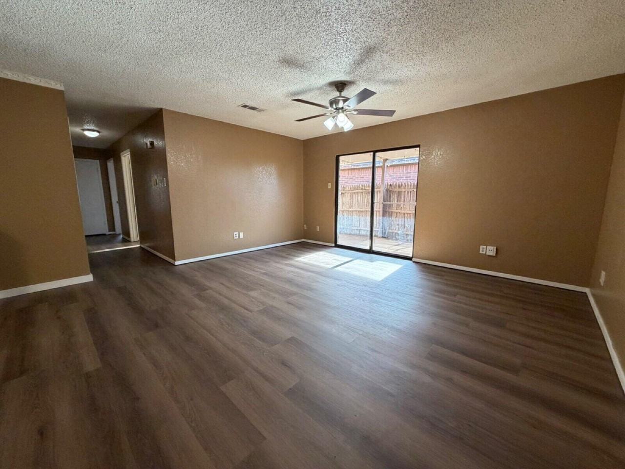 6324 29th St - Photo 2 of 11