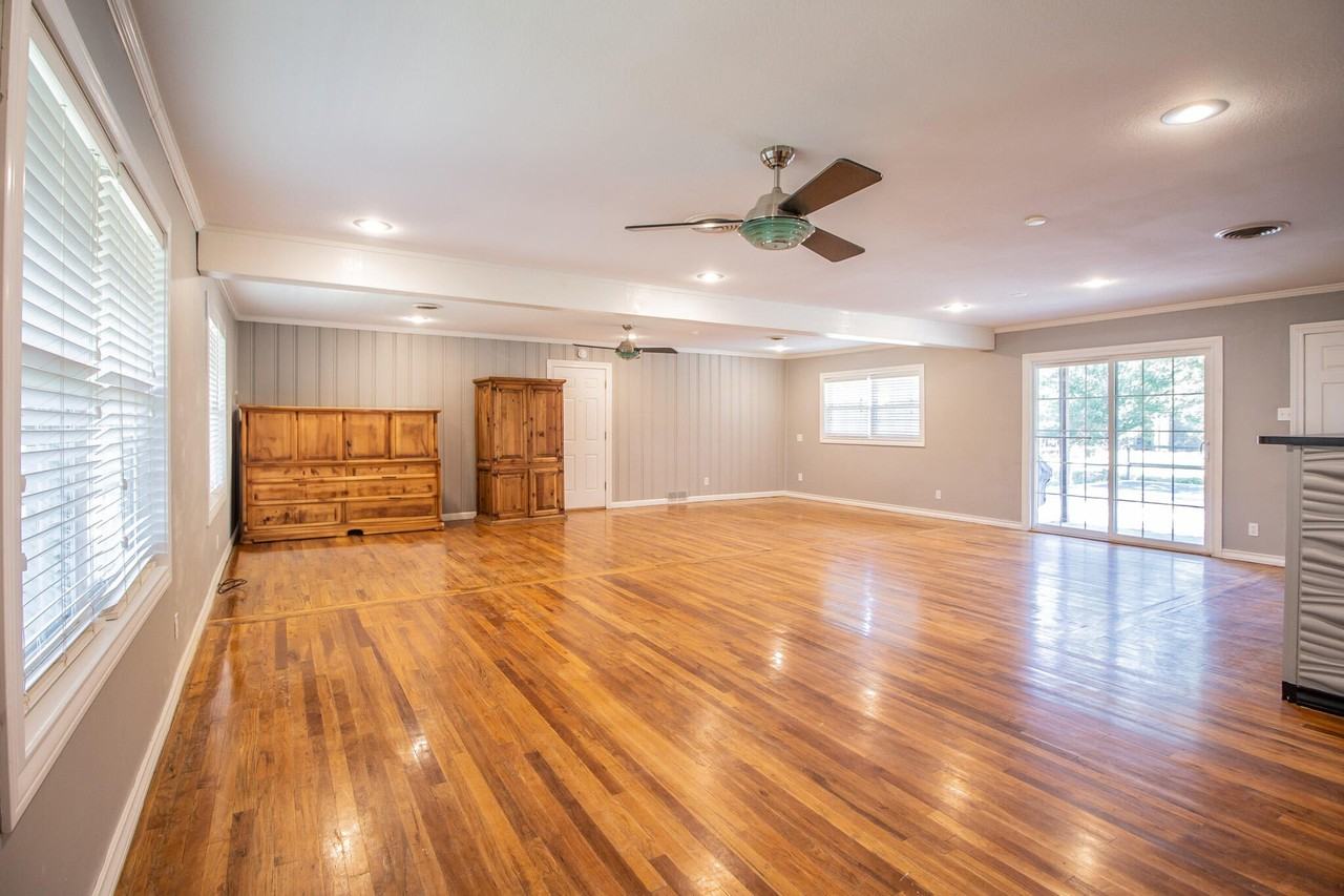 4506 18th St - Photo 4 of 22