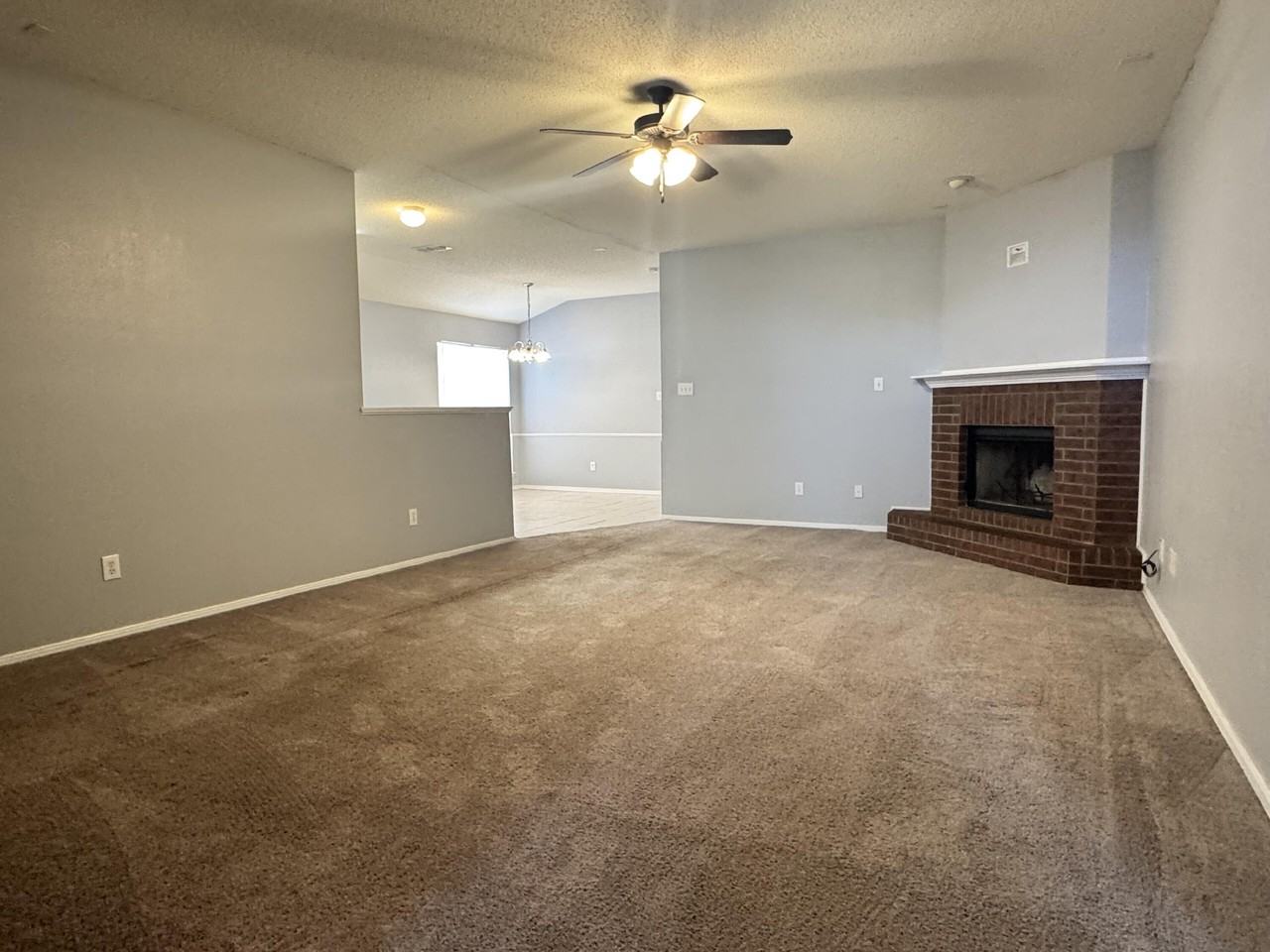 6201 18th St - Photo 4 of 13