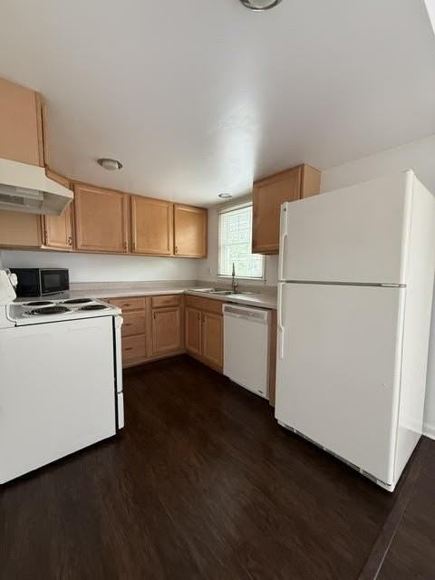 3479 Sutherland Dr - Photo 3 of 13