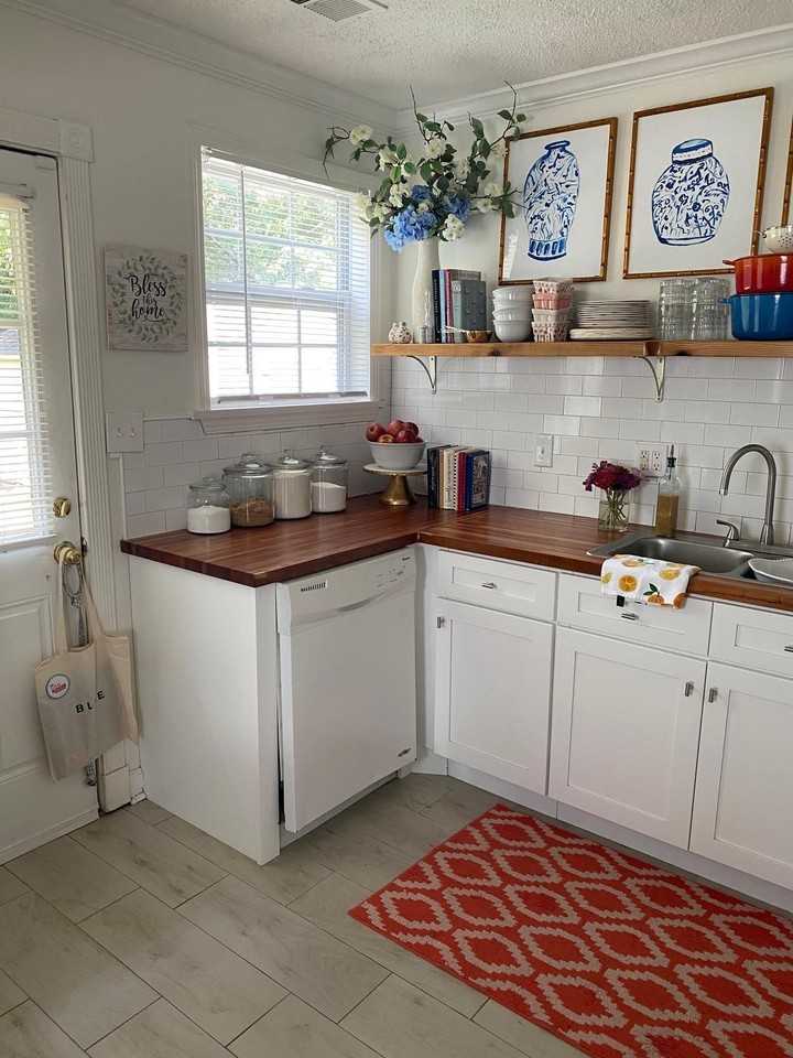 3156 N Lafayette Cir - Photo 4 of 8