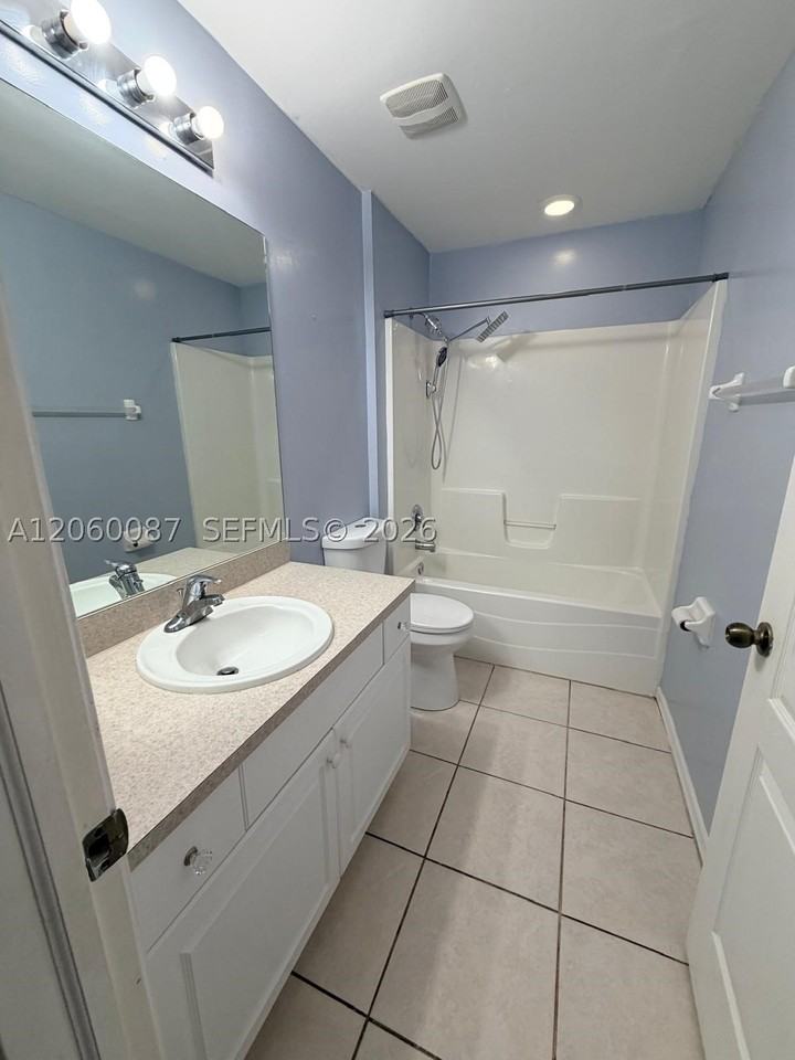 507 Peerless Cir - Photo 6 of 17