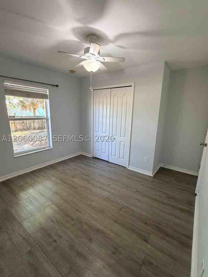 507 Peerless Cir - Photo 7 of 17