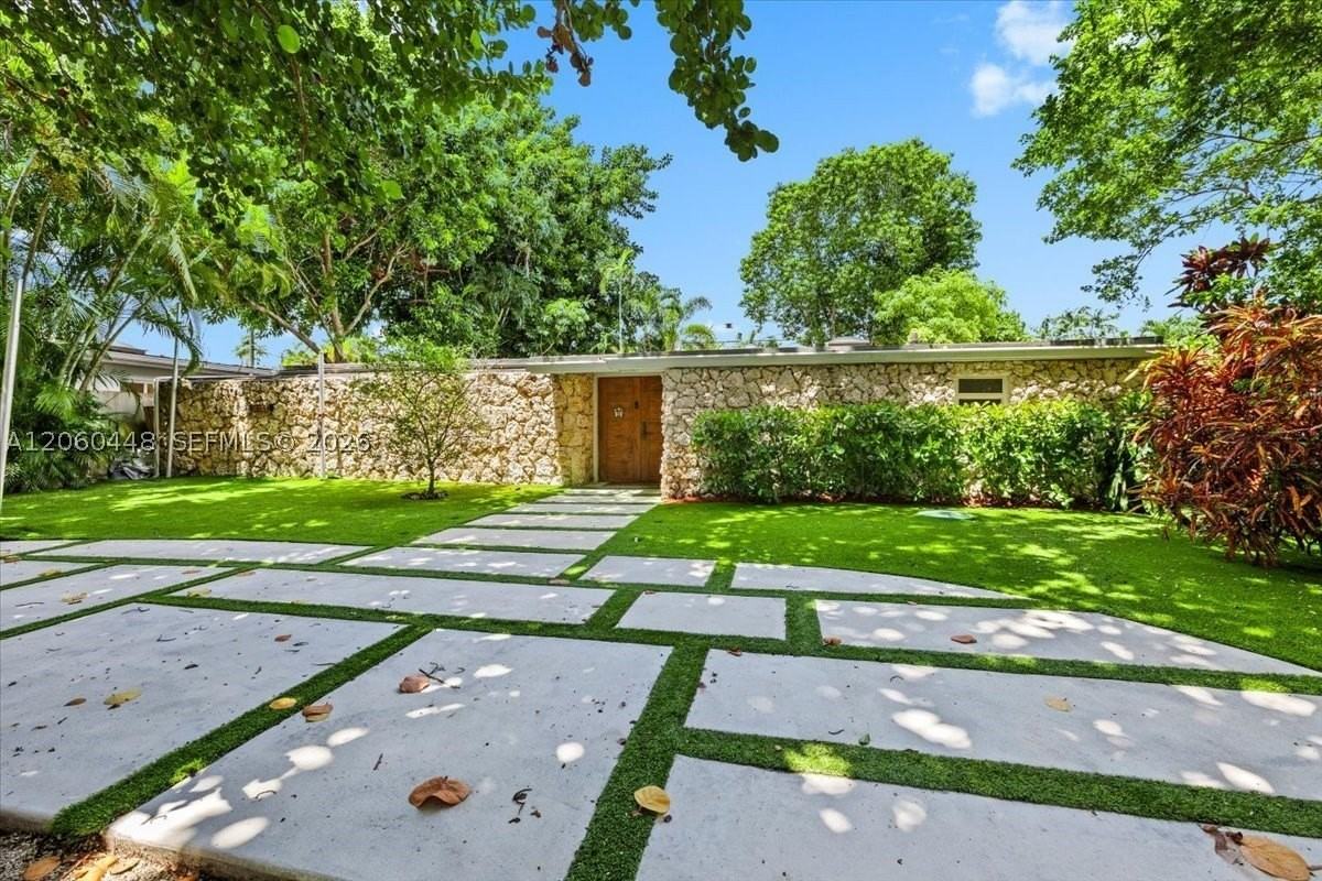 4344 S Douglas Rd - Photo 4 of 48