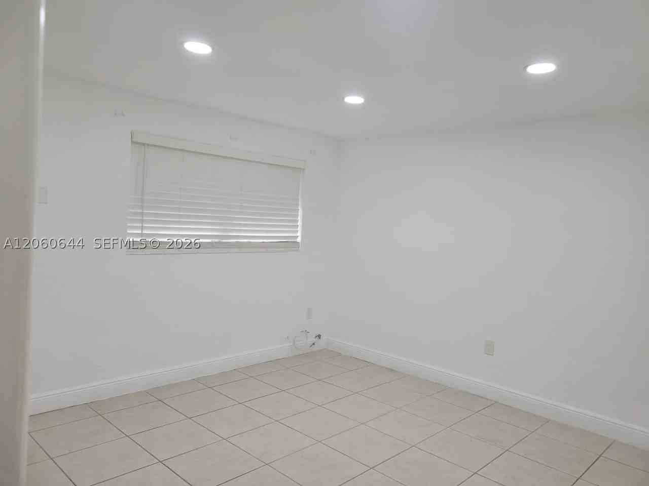 3901 Sw 112th Ave #50 - Photo 4 of 7