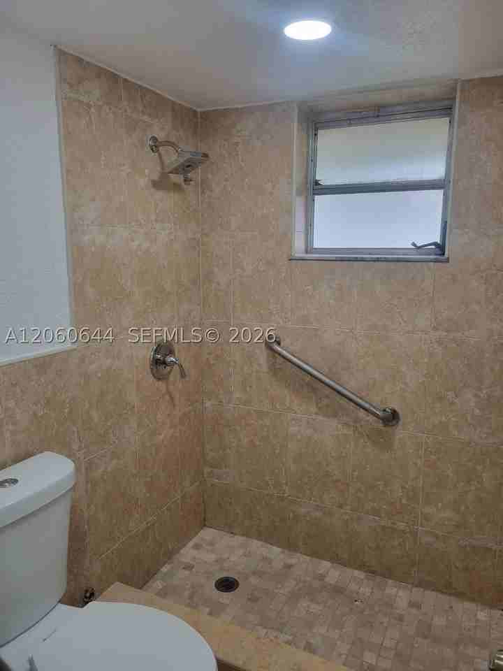 3901 Sw 112th Ave #50 - Photo 6 of 7
