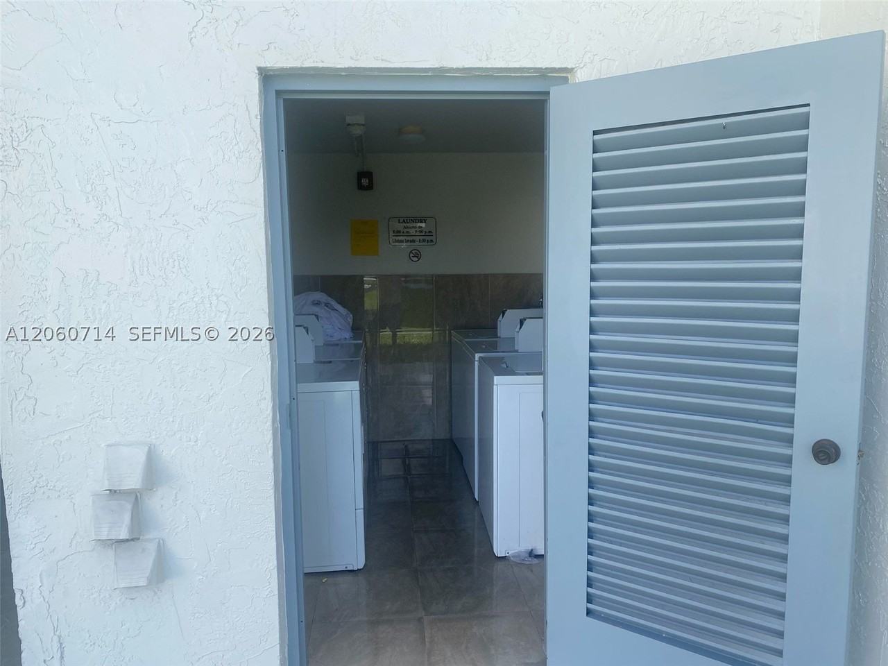 9520 Sw 8th St #118 - Photo 2 of 35