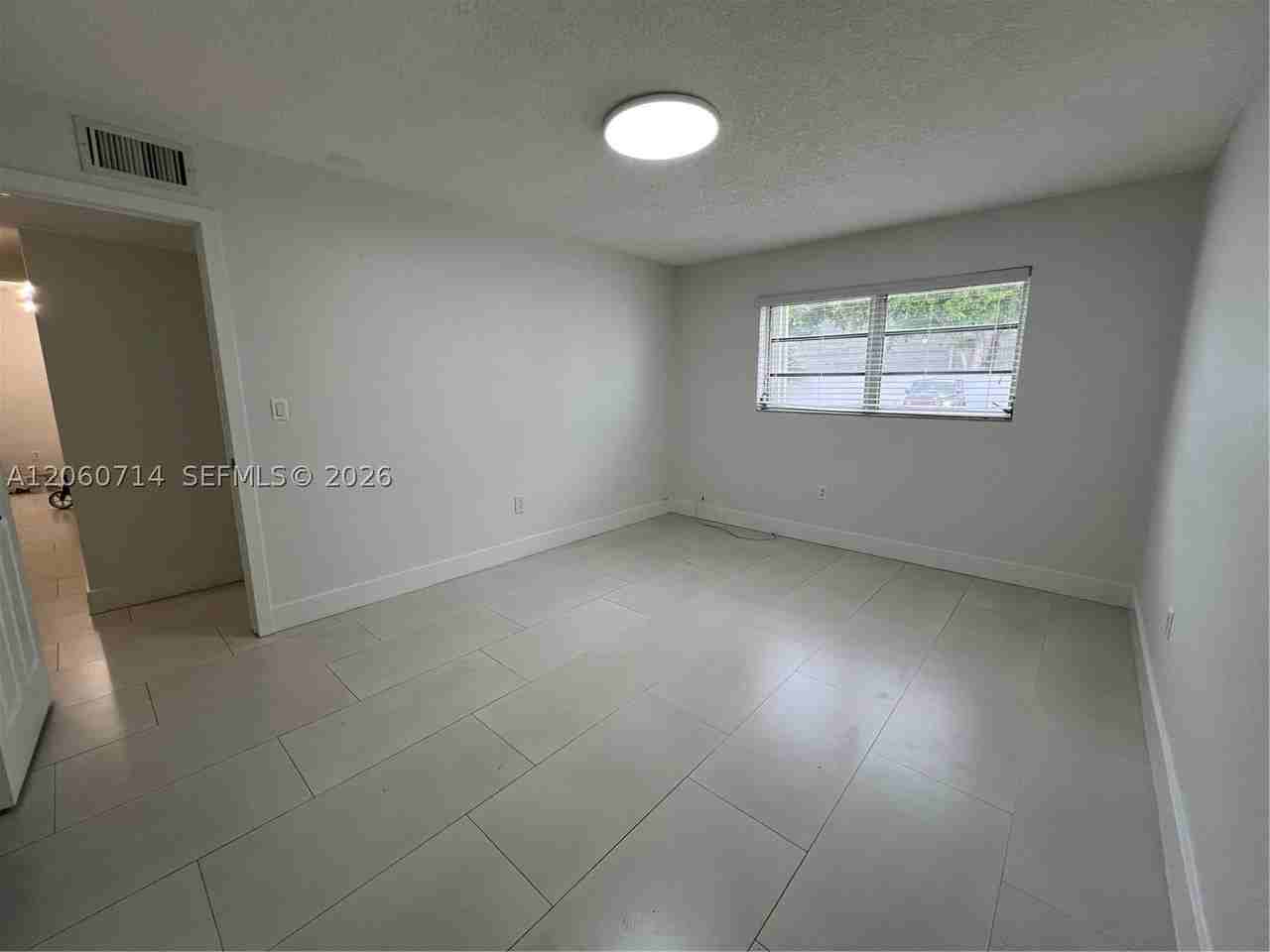 9520 Sw 8th St #118 - Photo 6 of 35