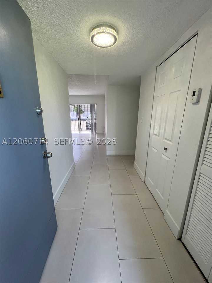 9520 Sw 8th St #118 - Photo 7 of 35