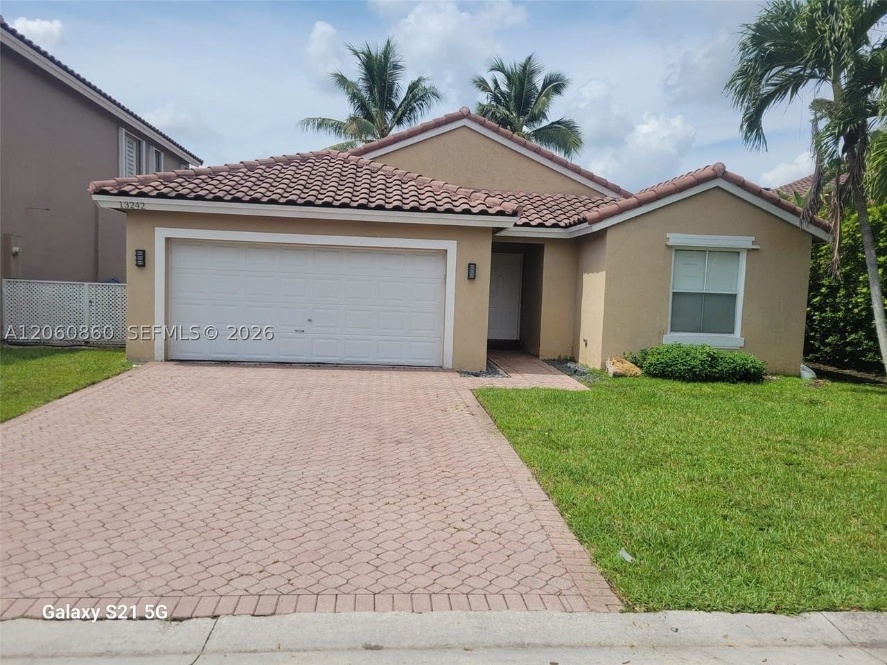 13242 Sw 146th St #13242 - Photo 4 of 30