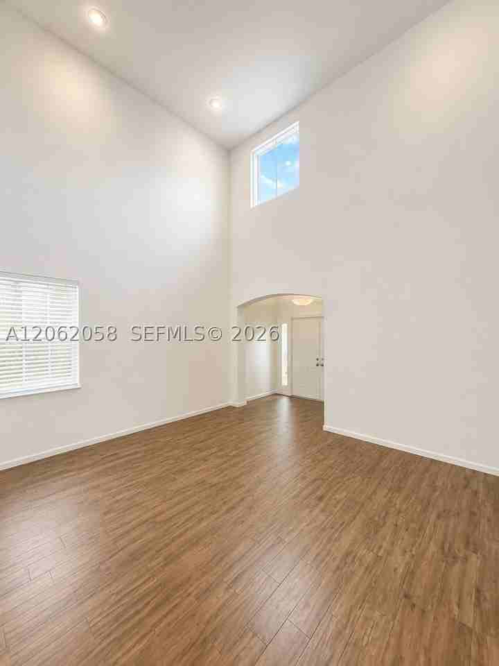 316 Conservation Dr - Photo 5 of 13
