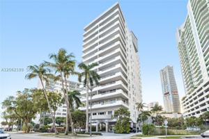 featured image of 1402 Brickell Bay Dr #1601