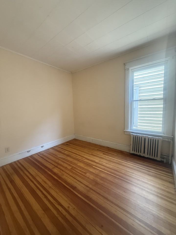 635 Myrtle Ave #2 - Photo 7 of 10