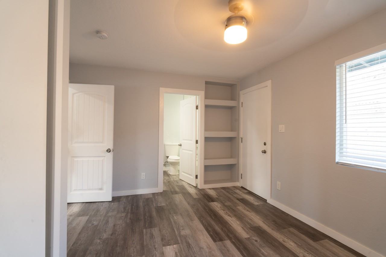 1421 S Rita Ln #2 - Photo 5 of 8