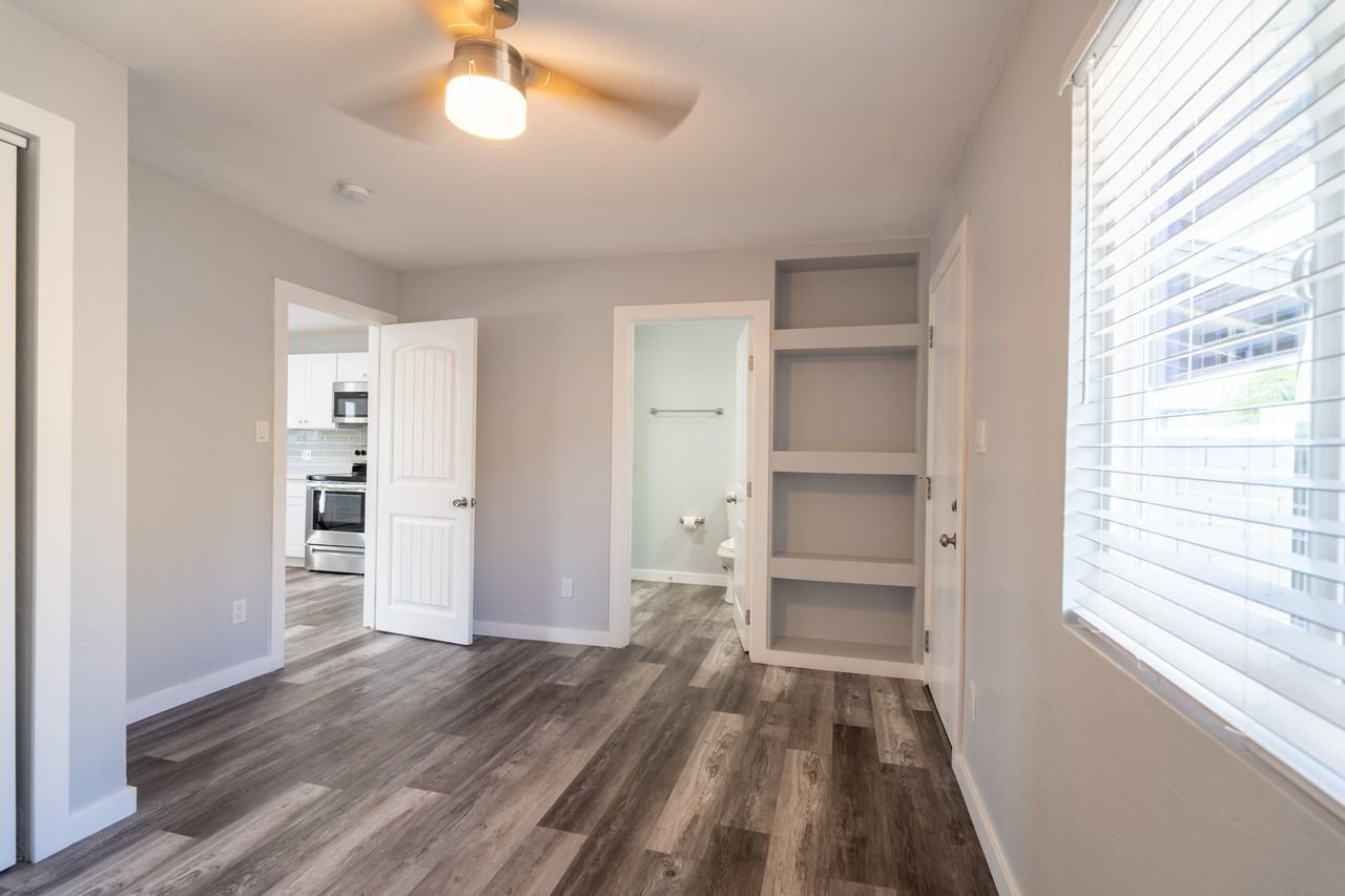 1421 S Rita Ln #2 - Photo 7 of 8