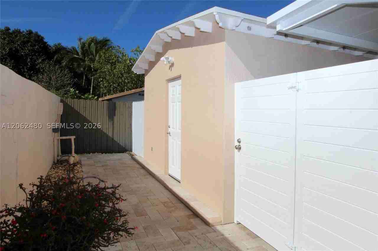 13797 Sw 20th St - Photo 5 of 11