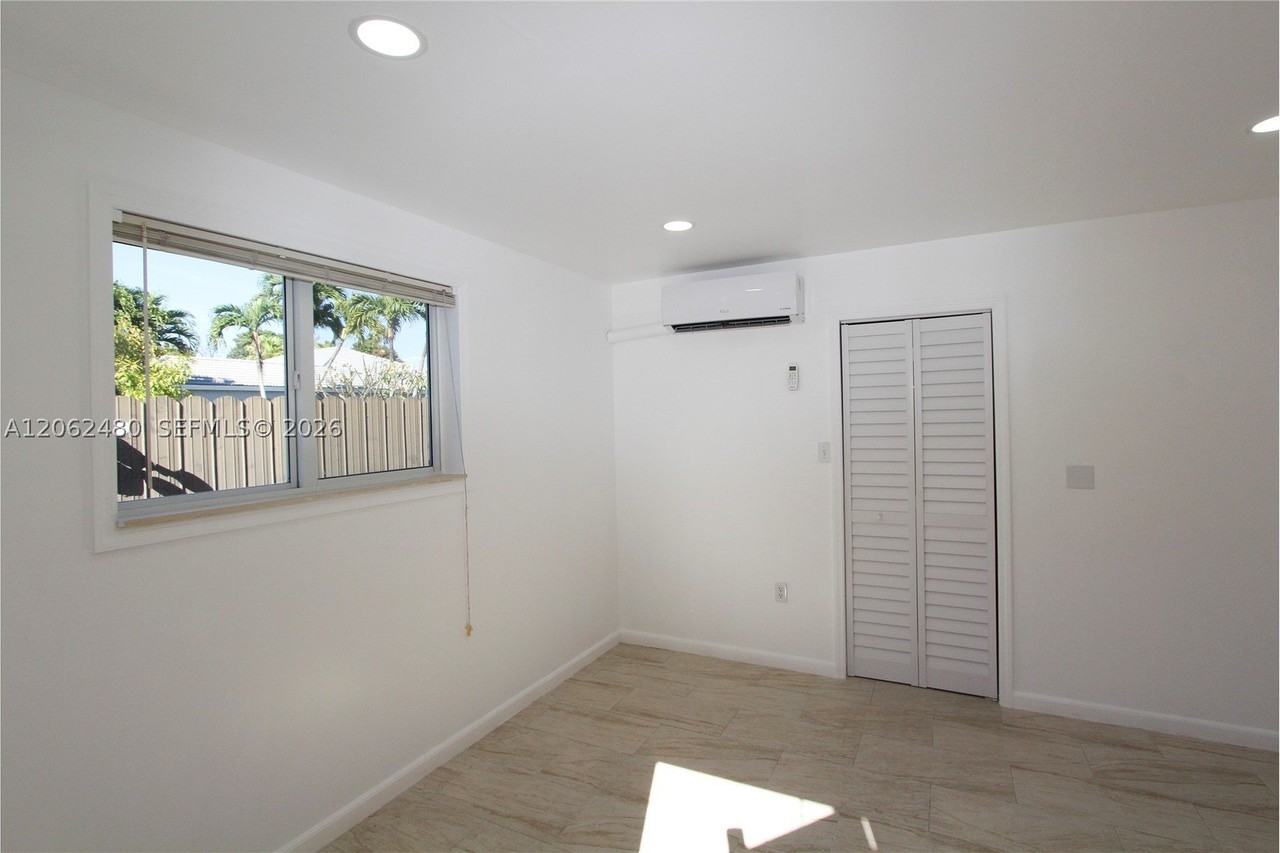 13797 Sw 20th St - Photo 7 of 11