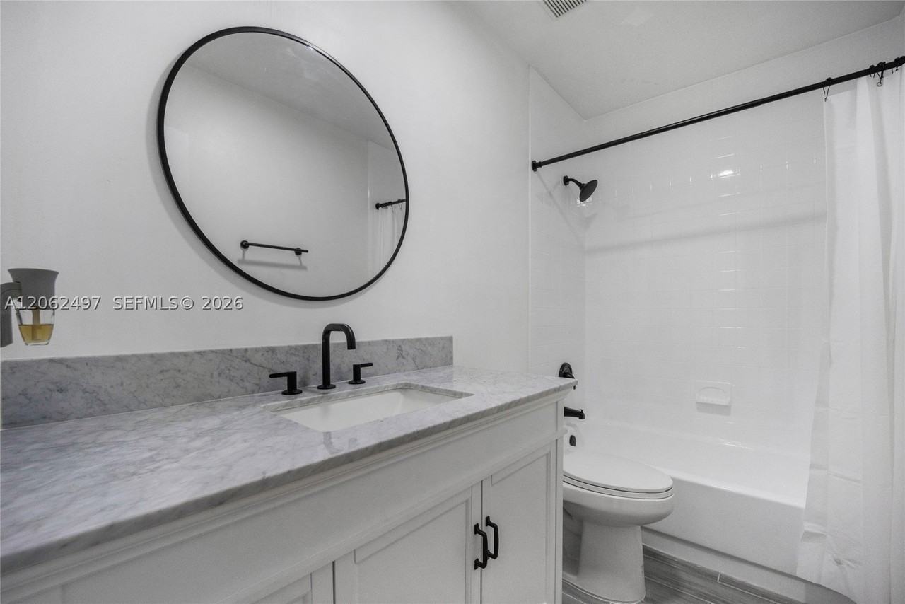 15391 S Dixie Hwy #61 - Photo 7 of 12