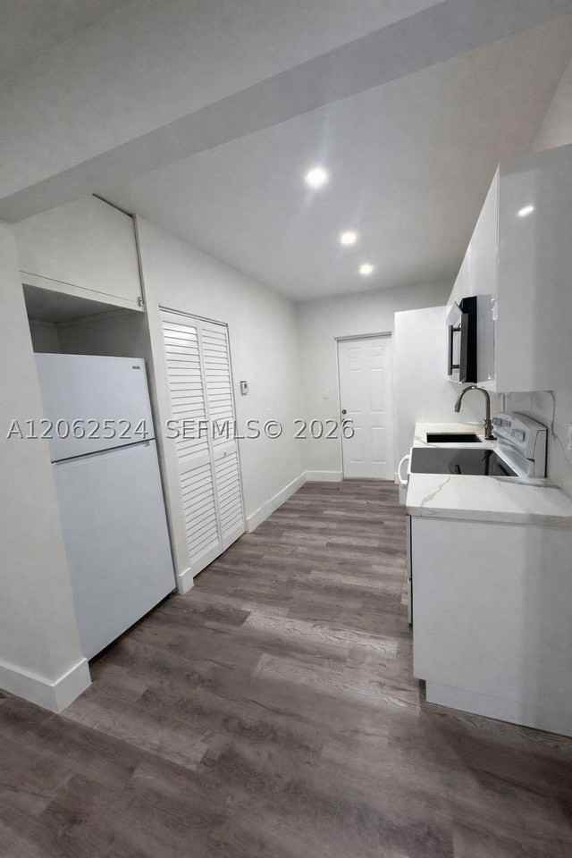 2931 Nw 47th St #3 - Photo 4 of 8