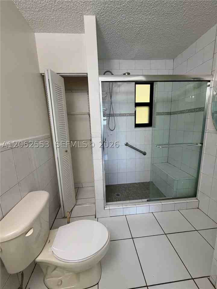 3310 Sw 92nd Pl - Photo 6 of 20