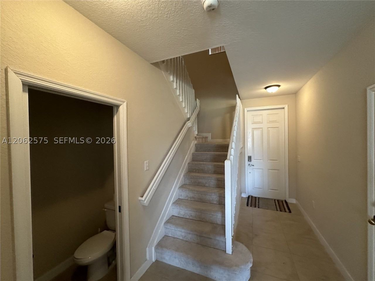 1015 Ne 208th St - Photo 7 of 29