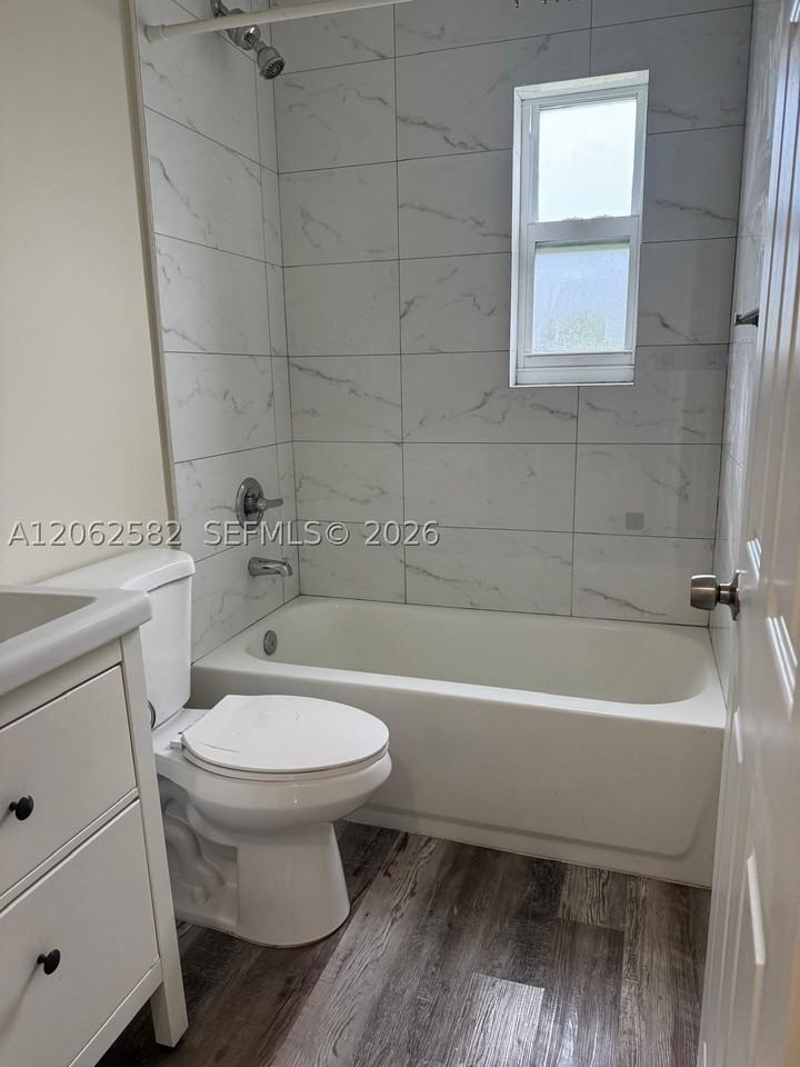 1701 Nw 13th Ct #0 - Photo 2 of 14