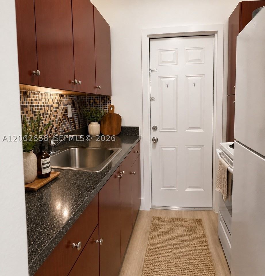 791 Sw 64th Ave #8 - Photo 6 of 11