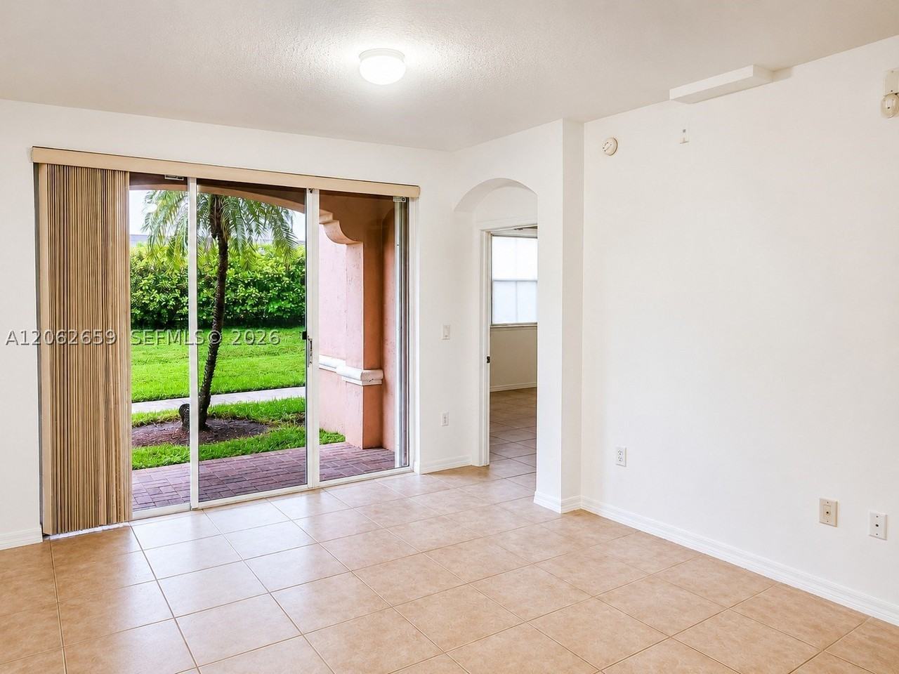 6560 Nw 114th Ave #505 - Photo 6 of 9