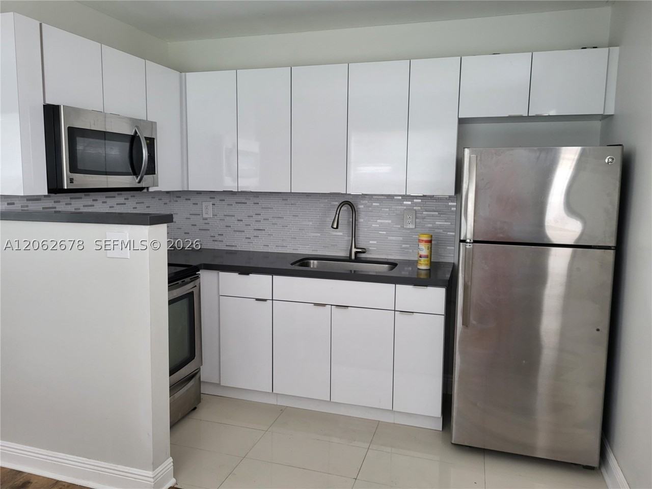 35 Ne 13th St #1 - Photo 5 of 22