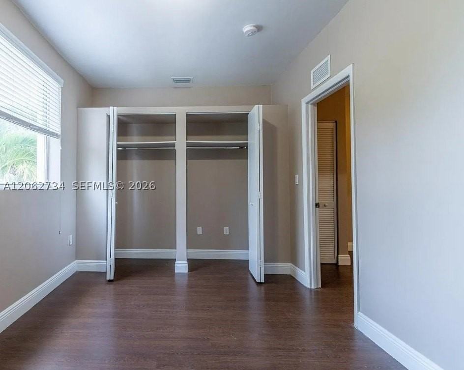 5416 Ne 1st Ct #4 - Photo 6 of 9