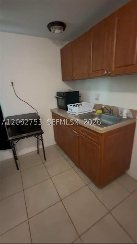 4441 Sw 33rd Dr #1 - Photo 3 of 4