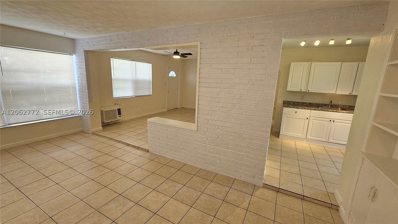 6118 Plunkett St #1 - Photo 4 of 16