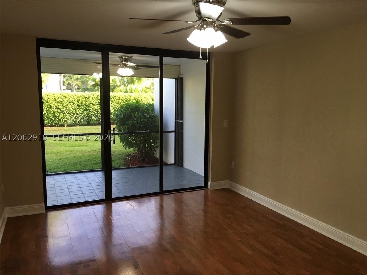 1440 Sheridan St #5F - Photo 5 of 10