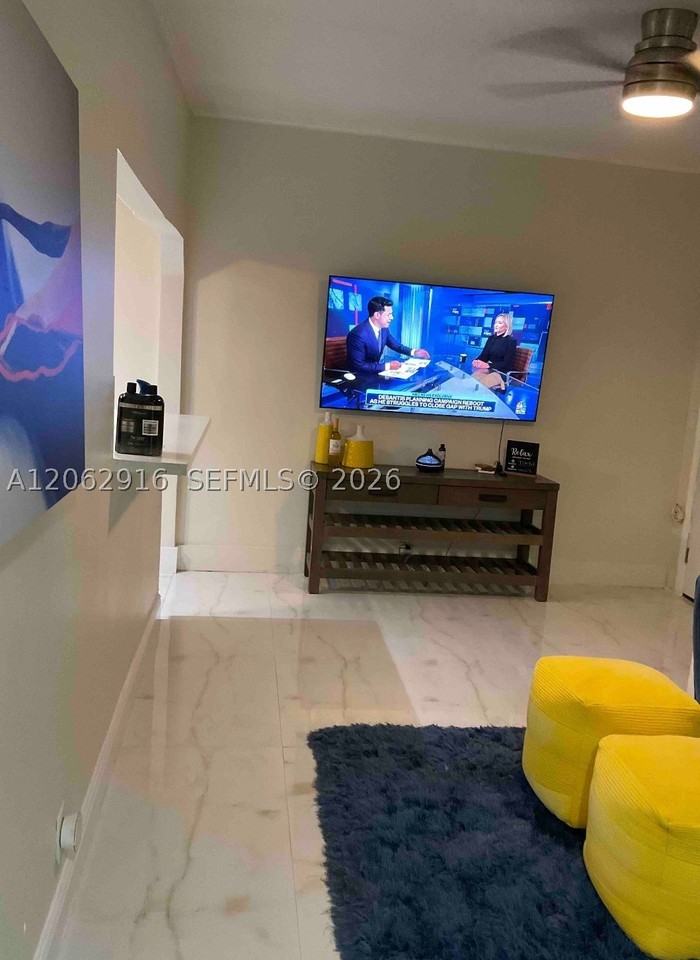 101 Miami Gardens Rd #101 - Photo 6 of 17