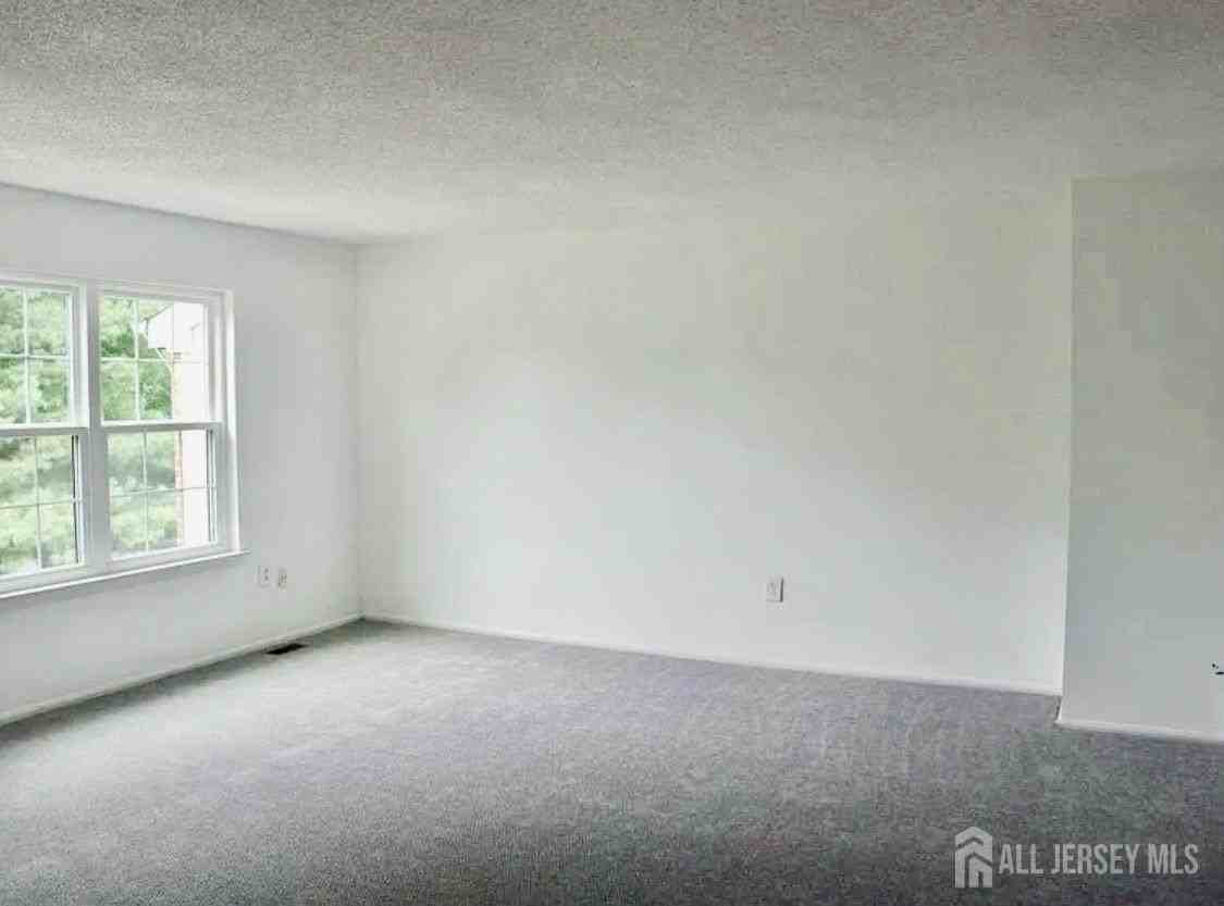 59 Covington Ct - Photo 3 of 16