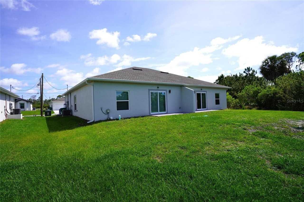 12032 Tetzel Ave - Photo 4 of 25