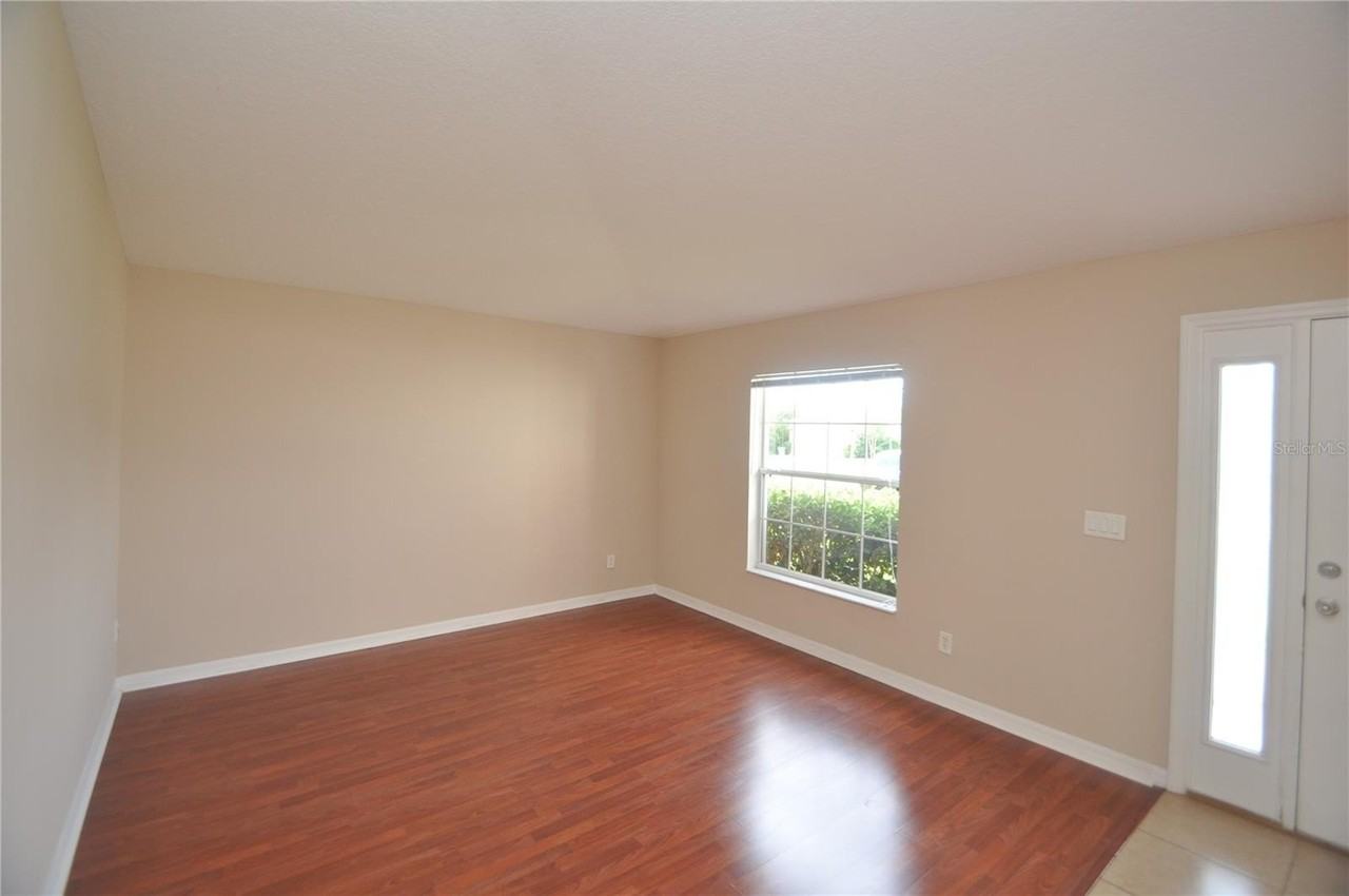 37 Louisburg Ln - Photo 4 of 20