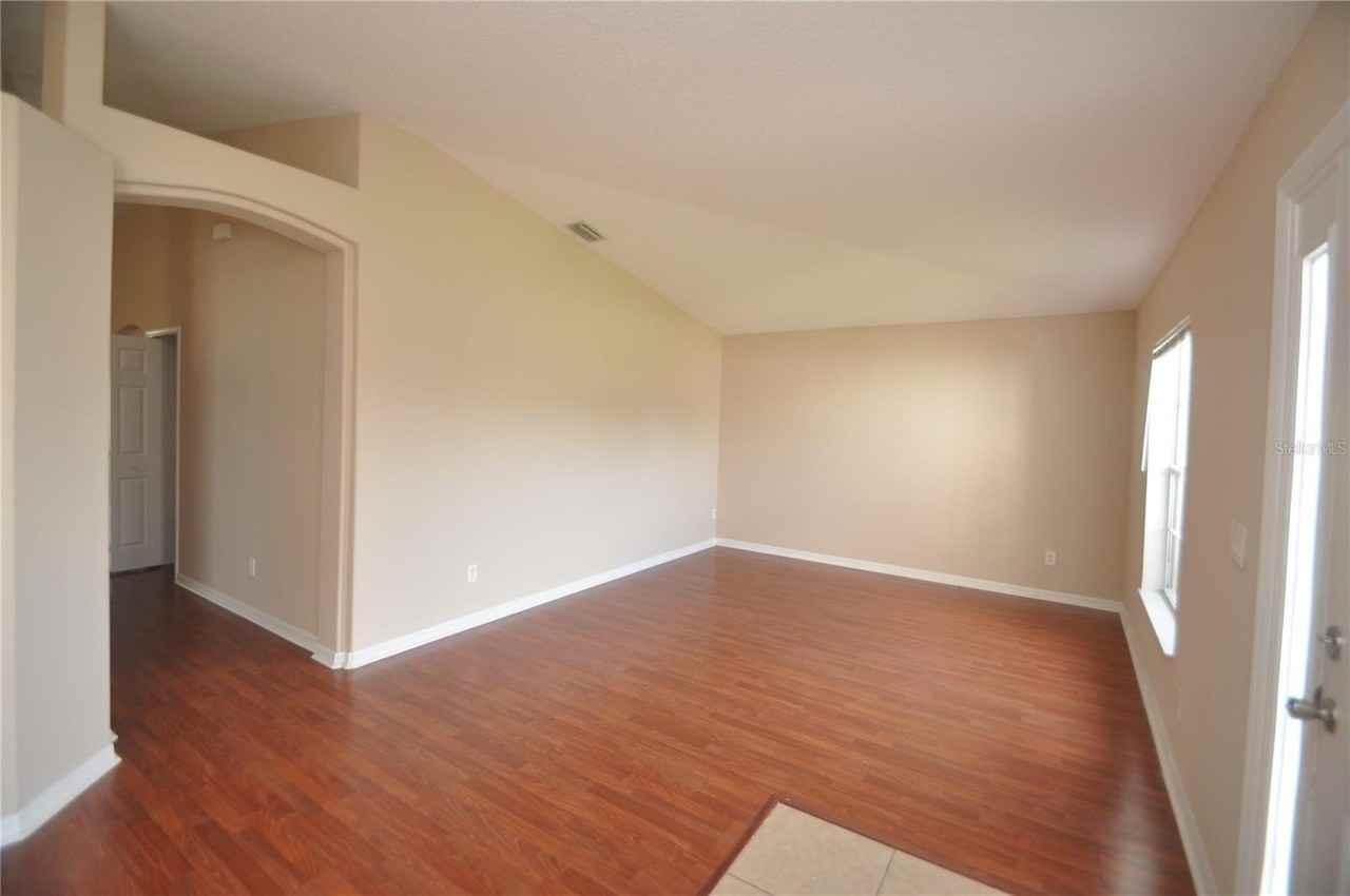 37 Louisburg Ln - Photo 5 of 20